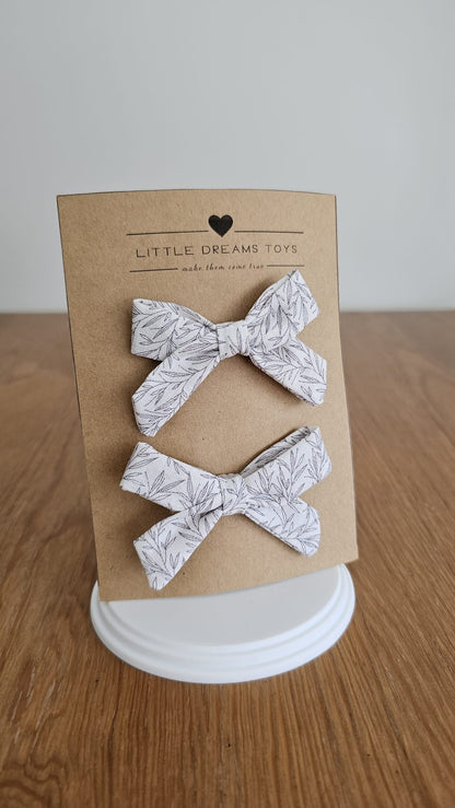 Hair clips