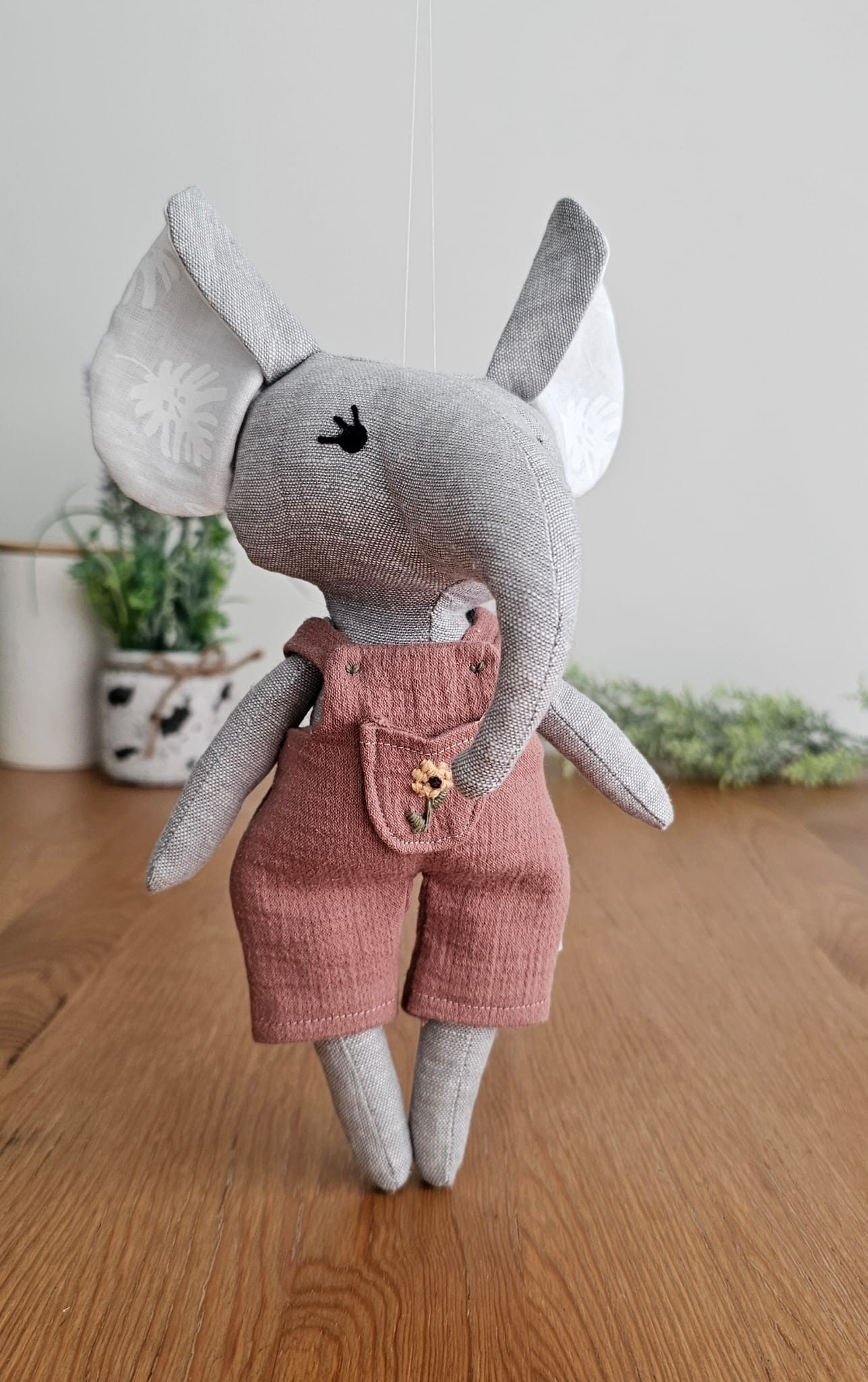 Olivia, The Wise Elephant